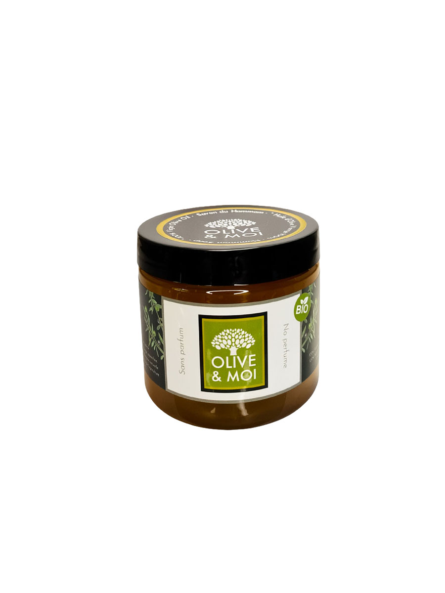 Savon noir du hammam à utiliser en gommage pour le corps et le visage. Fabriqué à partir de 100% d'huile d'olive vierge saponifiée. Sans huile de palme, sans colorant, sans paraben. Vous pouvez acheter ce savon sur Savon-Alep.Shop. Photo CC BY SA Savon-Alep.Shop