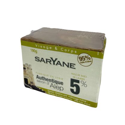 Savon d'Alep traditionnel à 5% d'huile de baie de laurier. Fabriqué à Alep dans le respect des modes de production millénaires des savonniers d'Alep. Savon d'Alep traditionnel sans colorant, sans parfum, sans additif. Achat de ce Savon d'Alep naturel à 5%, surgras et hypoallergénique, à 4,70€ sur Savon-Alep.Shop