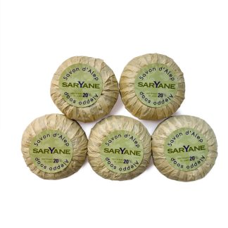 Lot de 5 Savonnettes d'Alep à 20% d'huile de baie de laurier. Fabriquées à partir de savon d'Alep traditionnel & naturel sans colorant ni parfum ni additif.